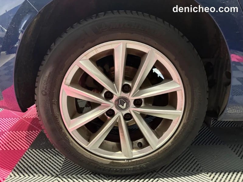 RENAULT MEGANE IV ESTATE 1.5 dCi 90ch / CARPLAY · photo 30