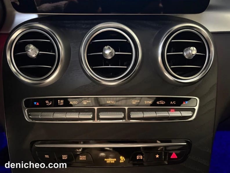 MERCEDES GLC COUPE 220d 9G-Tronic 4Matic AMG Line · photo 8
