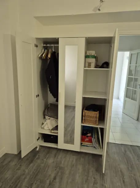 Armoire blanche IKEA modèle BRIMNES · photo 2