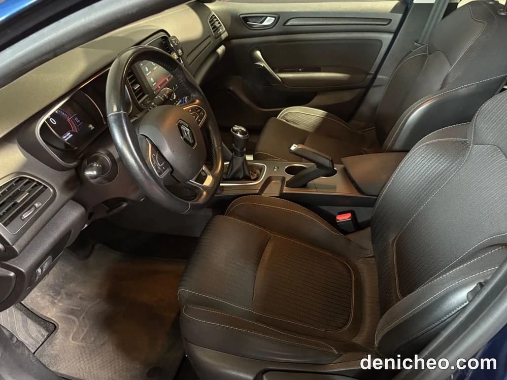 RENAULT MEGANE IV ESTATE 1.5 dCi 90ch / CARPLAY · photo 13