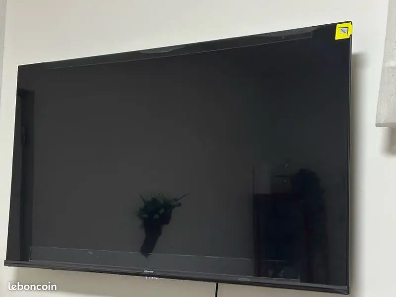 Hisense TV 43 pouces – Comme neuve · photo 2