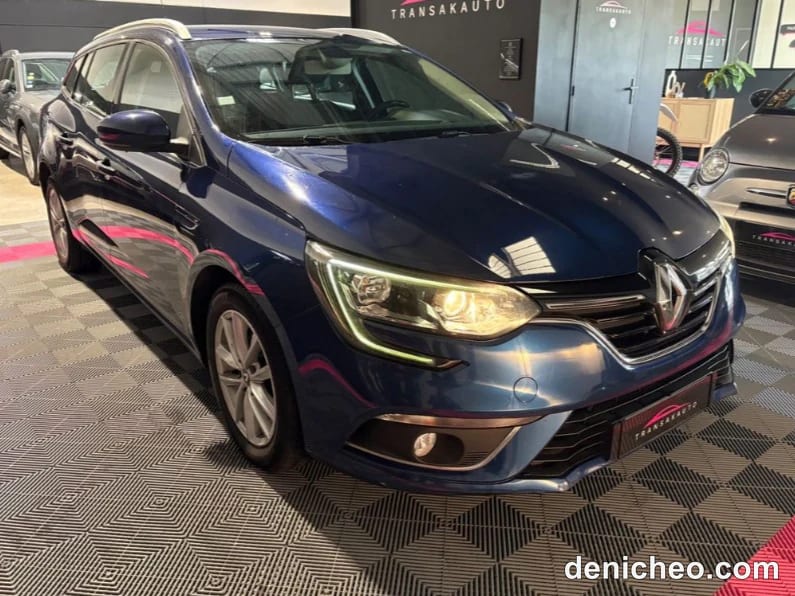 RENAULT MEGANE IV ESTATE 1.5 dCi 90ch / CARPLAY · photo 3