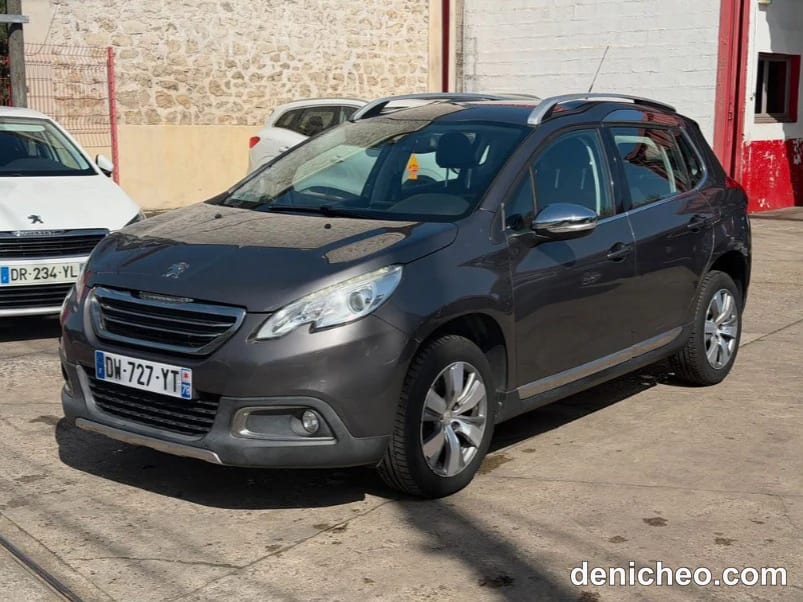 Peugeot 2008 (2) 110 s&s Allure · photo 1