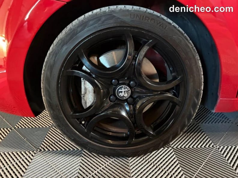 ALFA ROMEO MITO 1.4 T-Jet 155ch Distinctive / RÉVISION JUILLET 2026 · photo 25