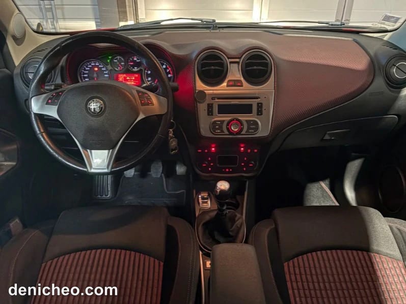 ALFA ROMEO MITO 1.4 T-Jet 155ch Distinctive / RÉVISION JUILLET 2026 · photo 22