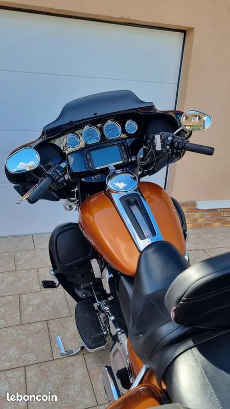 Electra Glide Ultra Limited · photo 2