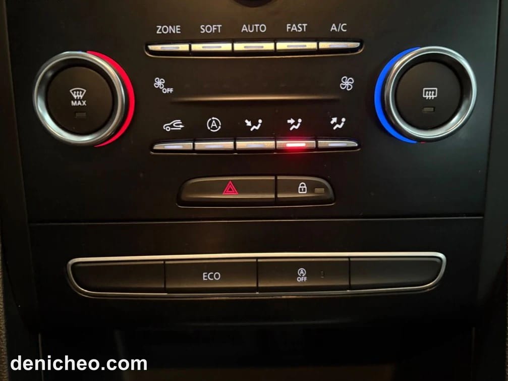 RENAULT MEGANE IV ESTATE 1.5 dCi 90ch / CARPLAY · photo 22
