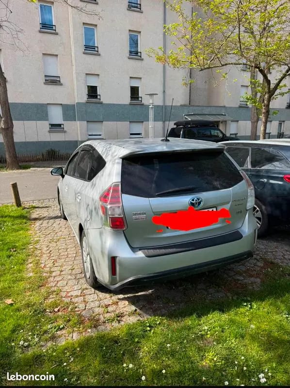 Toyota Prius plus jamais fait VTC · photo 1