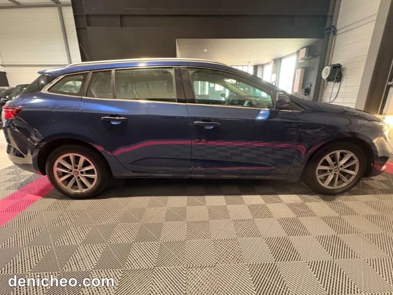RENAULT MEGANE IV ESTATE 1.5 dCi 90ch / CARPLAY · photo 4