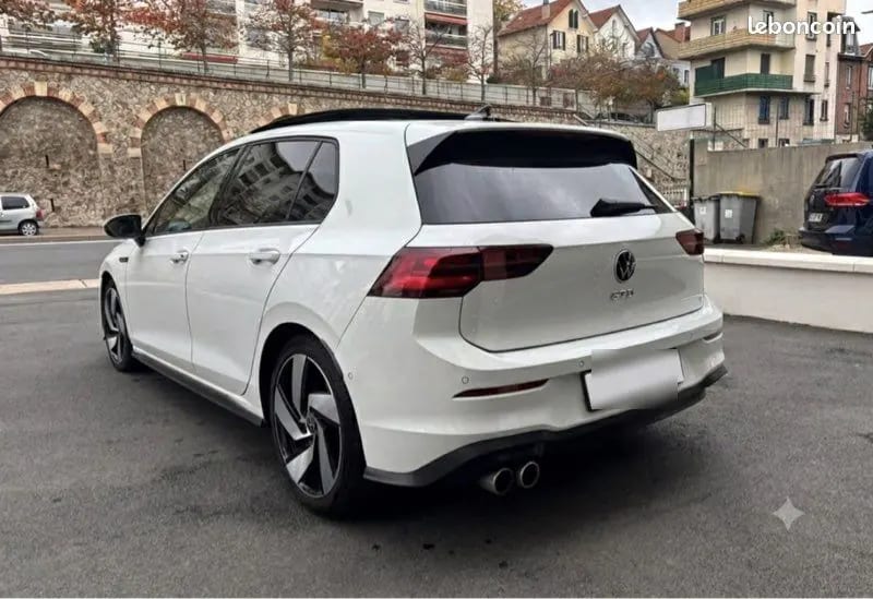Volkswagen Golf VIII GTD 200ch · photo 1